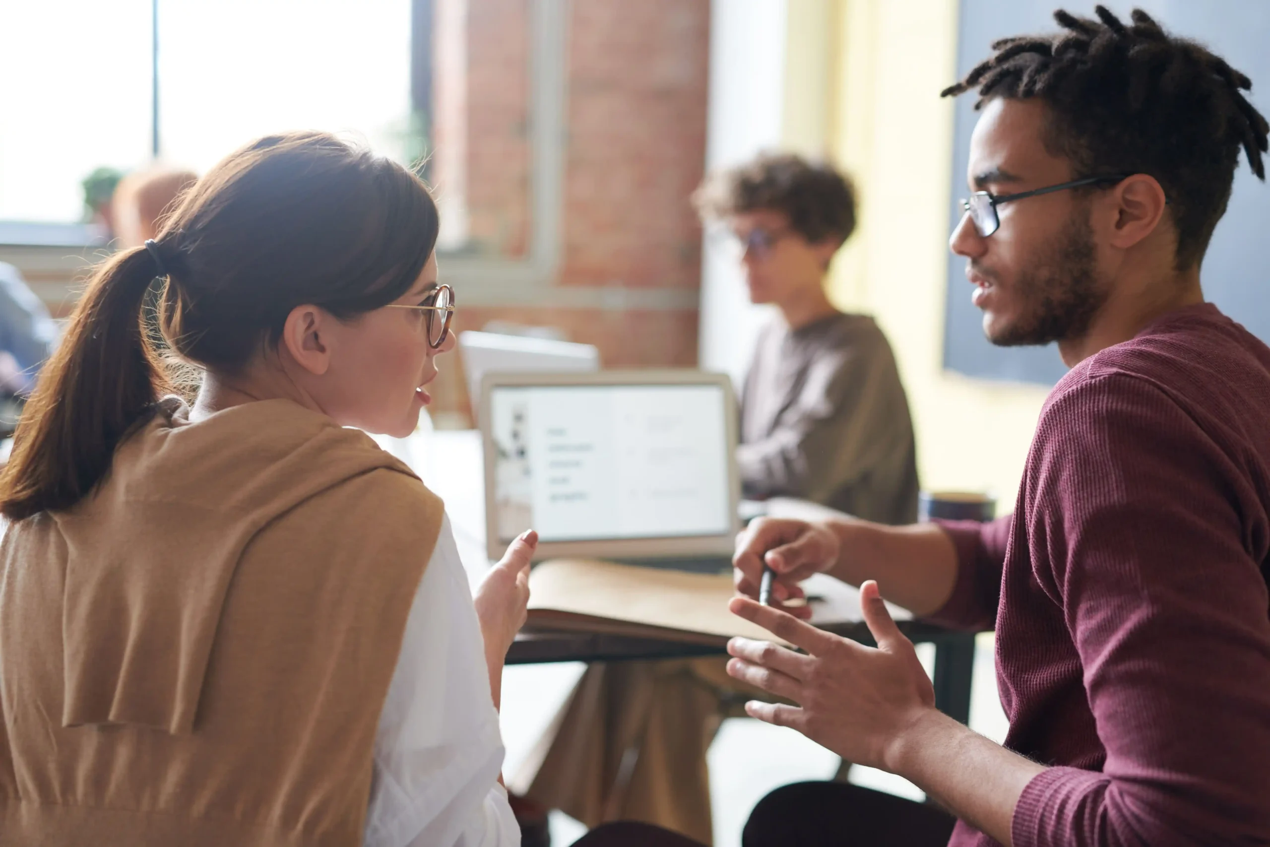 GEO for Pool Builders in Elgin, Illinois